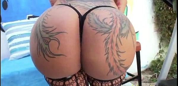  Sexy white girl with huge ass and tattoos